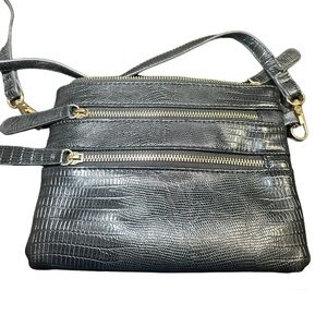 Women’s Black Snakeskin Crossbody Purse